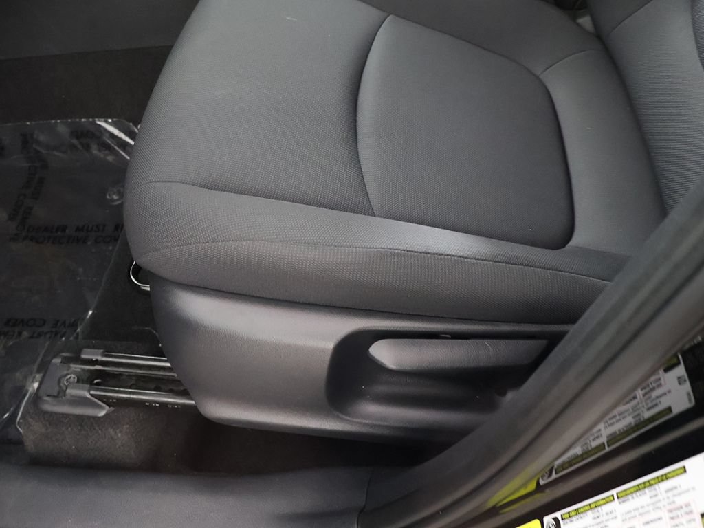 Used 2023 Toyota Corolla Cross LE FWD image 28