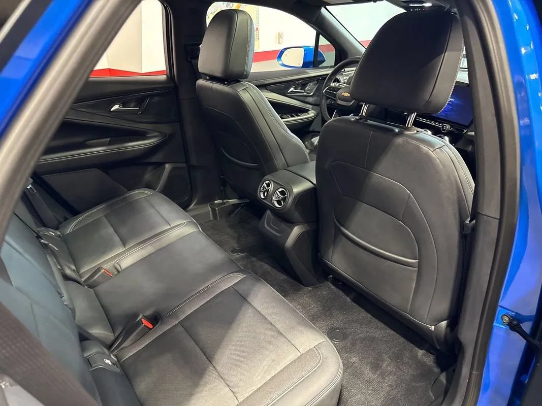 Used 2024 Chevrolet Blazer EV LT AWD/4WD image 93