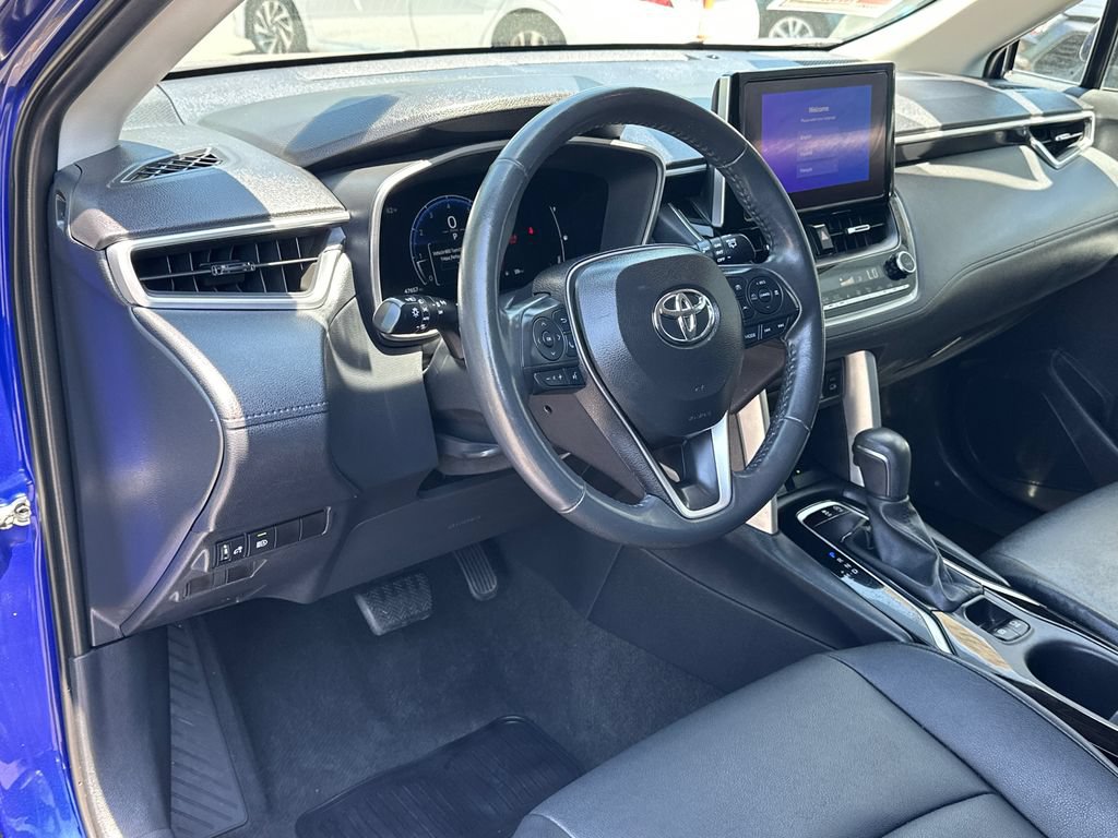 Used 2024 Toyota Corolla Cross XLE FWD image 19