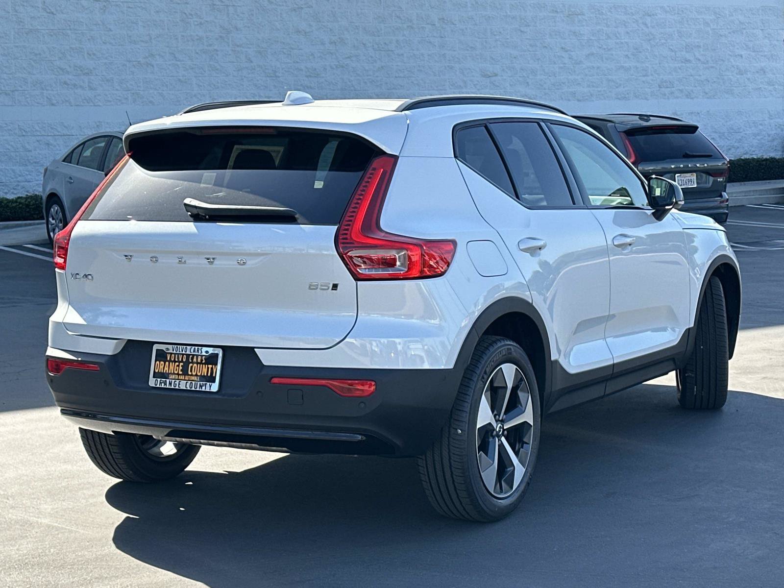 New 2026 Volvo XC40 B5 Plus w/ Protection Package Premier AWD/4WD image 6
