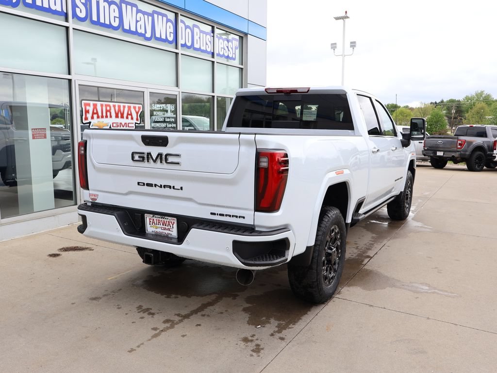 New 2026 GMC Sierra 3500 Denali Ultimate w/ LPO, Black Badging Package AWD/4WD image 3