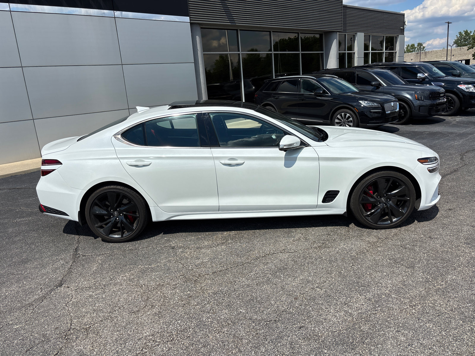 Used 2023 Genesis G70 3.3T w/ Sport Prestige Package AWD/4WD image 8