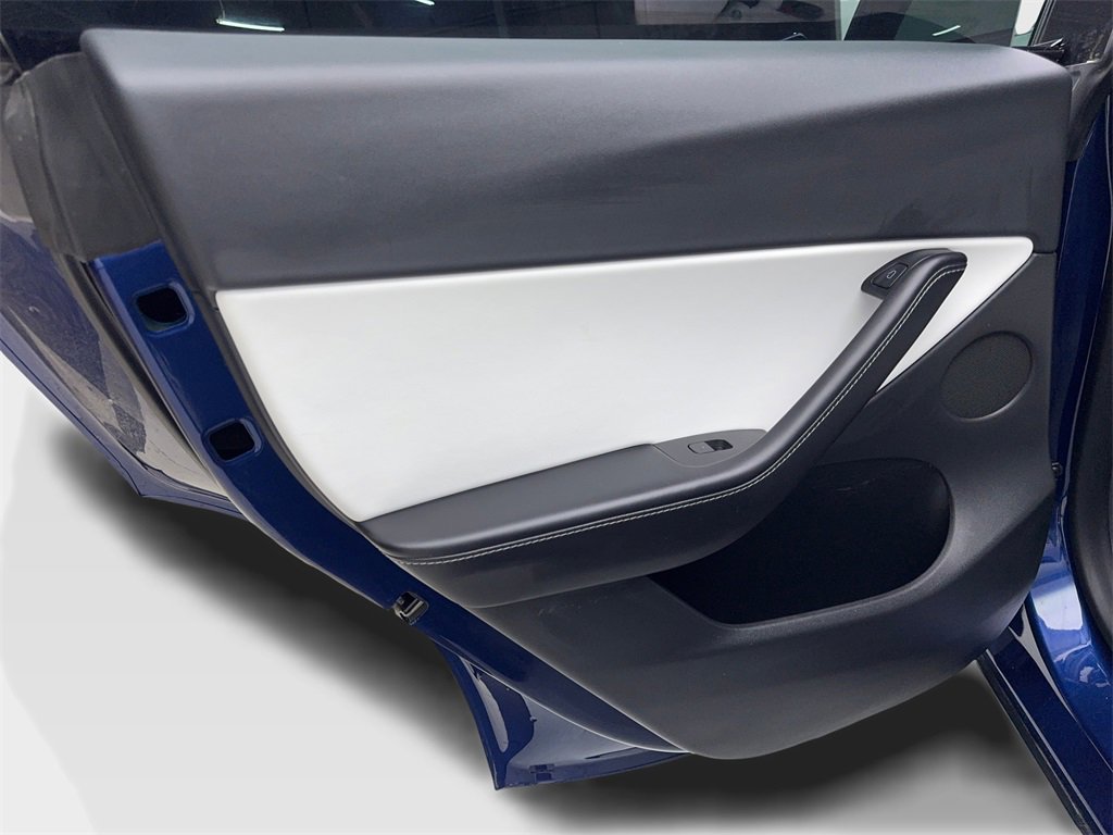 Used 2022 Tesla Model Y Long Range image 35