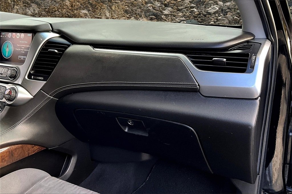 Used 2020 Chevrolet Suburban LS image 13