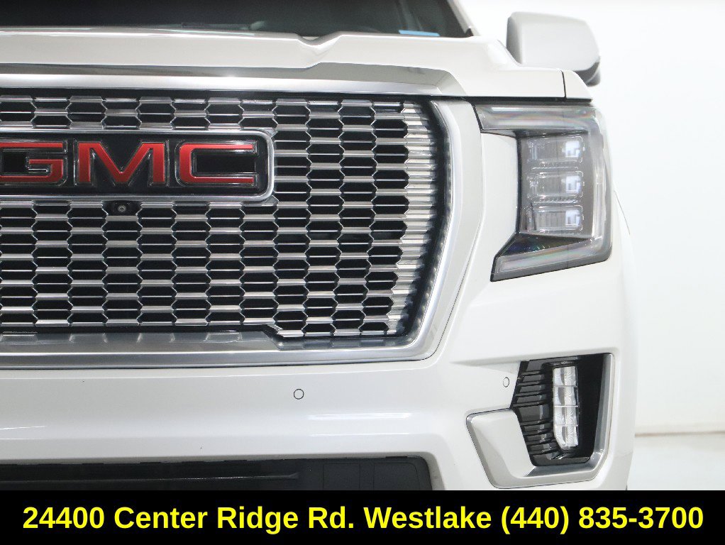 Used 2021 GMC Yukon XL Denali w/ Denali Ultimate Package AWD/4WD image 8