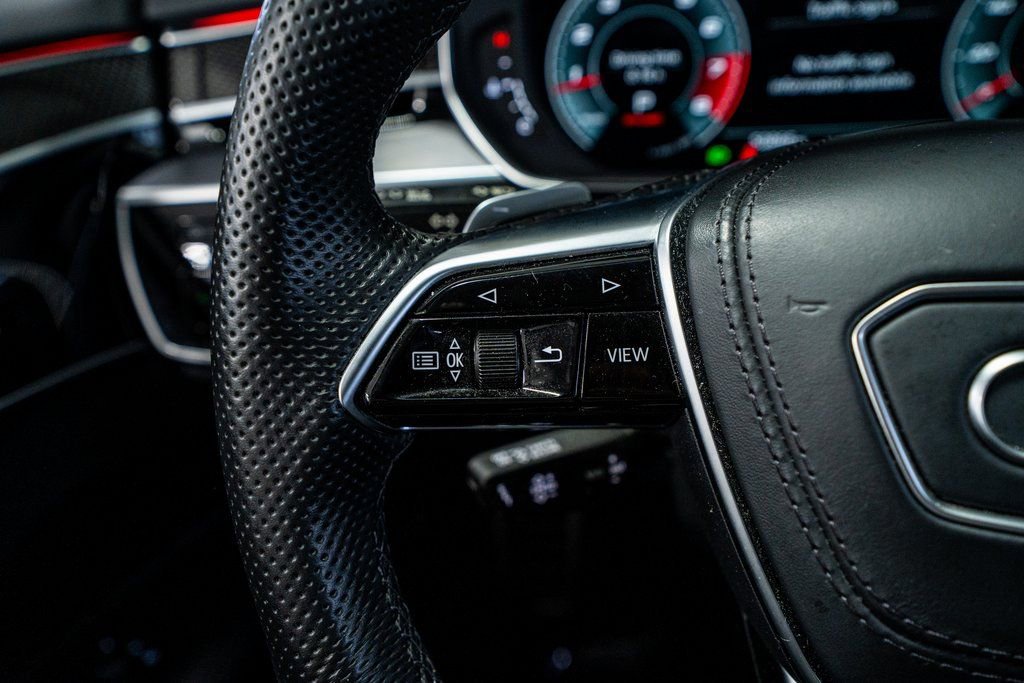 Used 2023 Audi S8 image 40