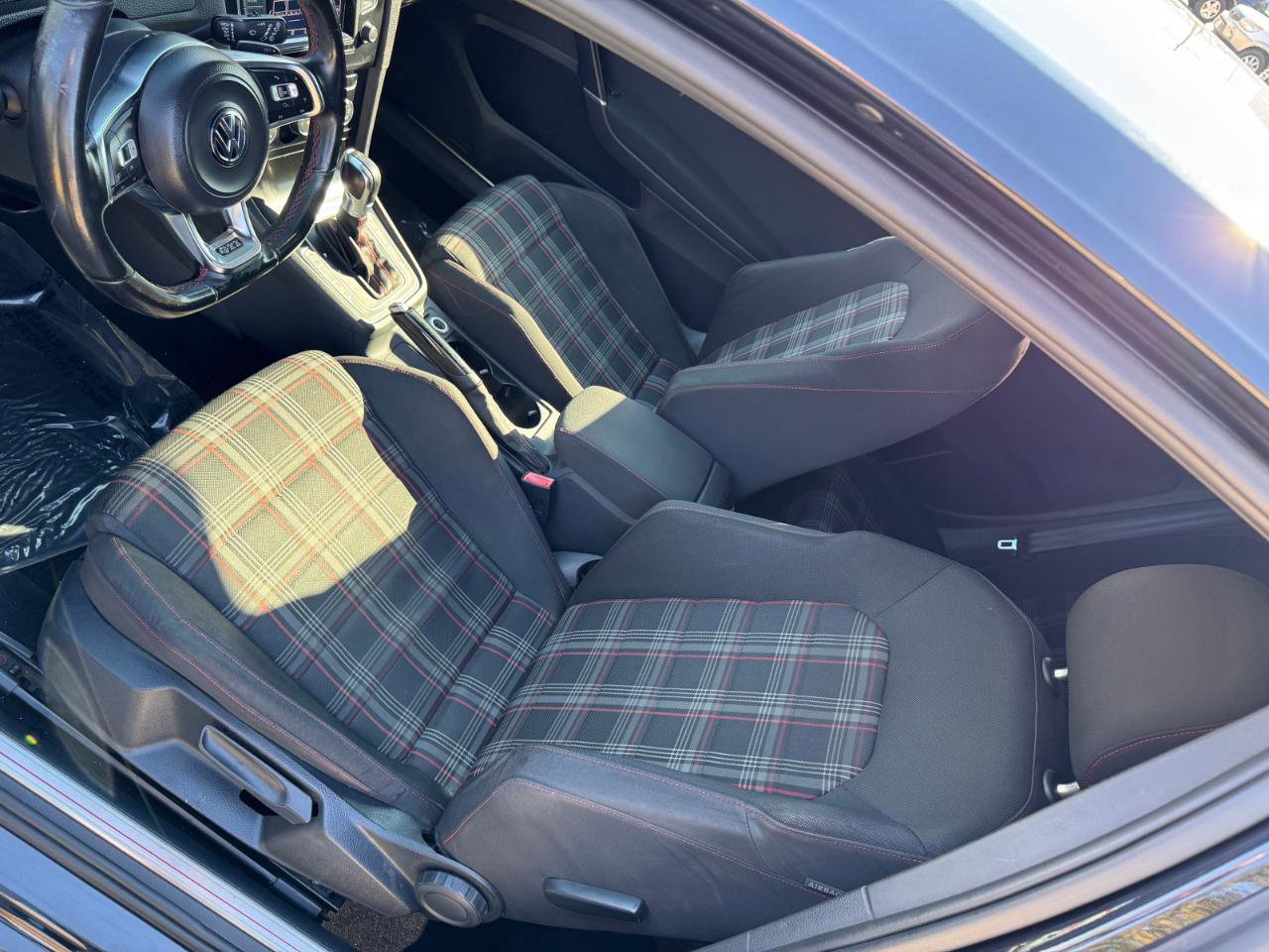 Used 2015 Volkswagen GTI S image 13