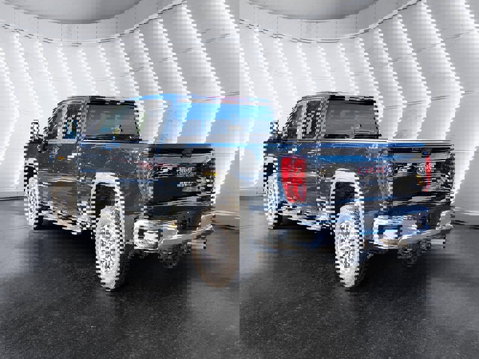 Used 2024 GMC Sierra 3500 Pro image 4