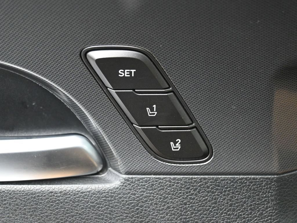 Used 2023 Hyundai Santa Fe Calligraphy AWD/4WD image 14