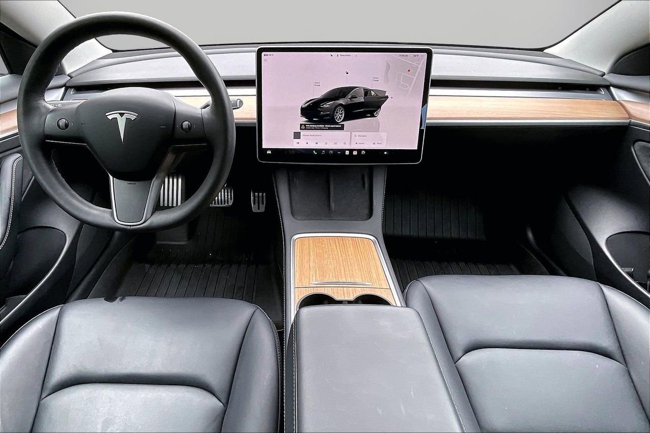 Used 2022 Tesla Model 3 Long Range AWD/4WD image 16