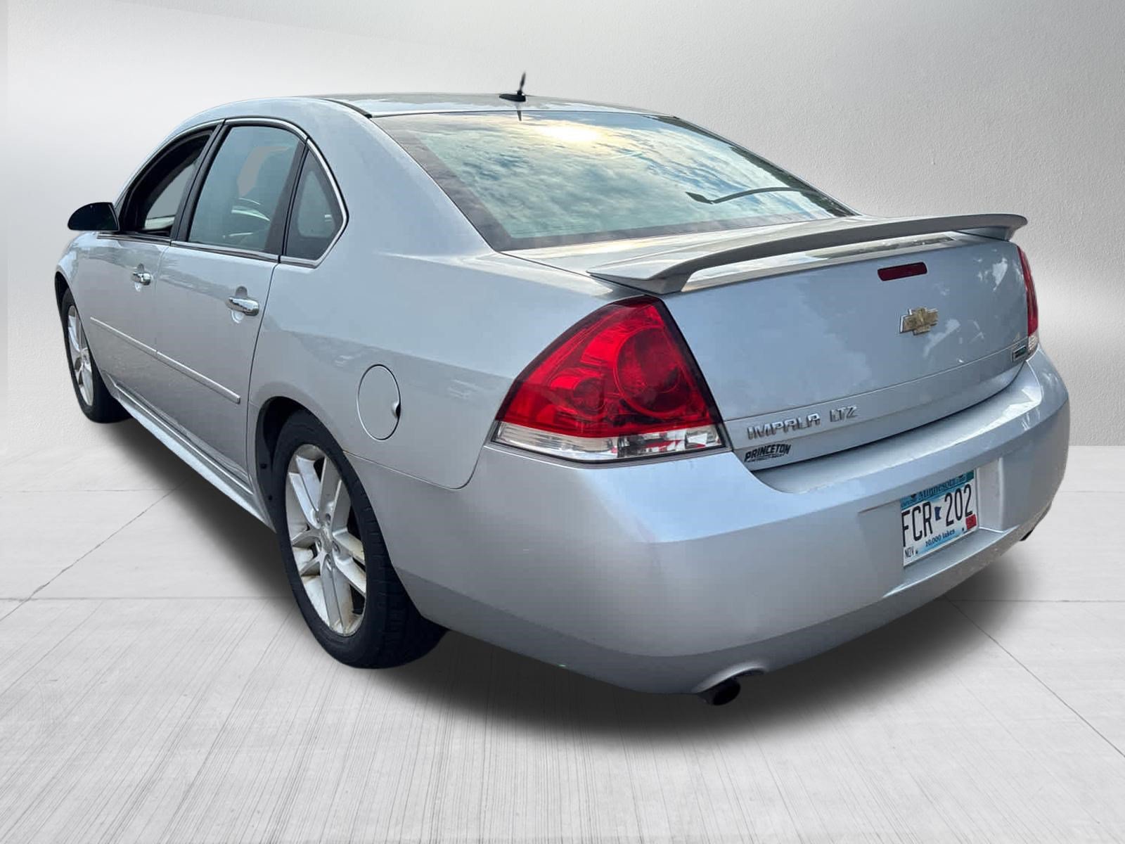 Used 2013 Chevrolet Impala LTZ FWD image 5