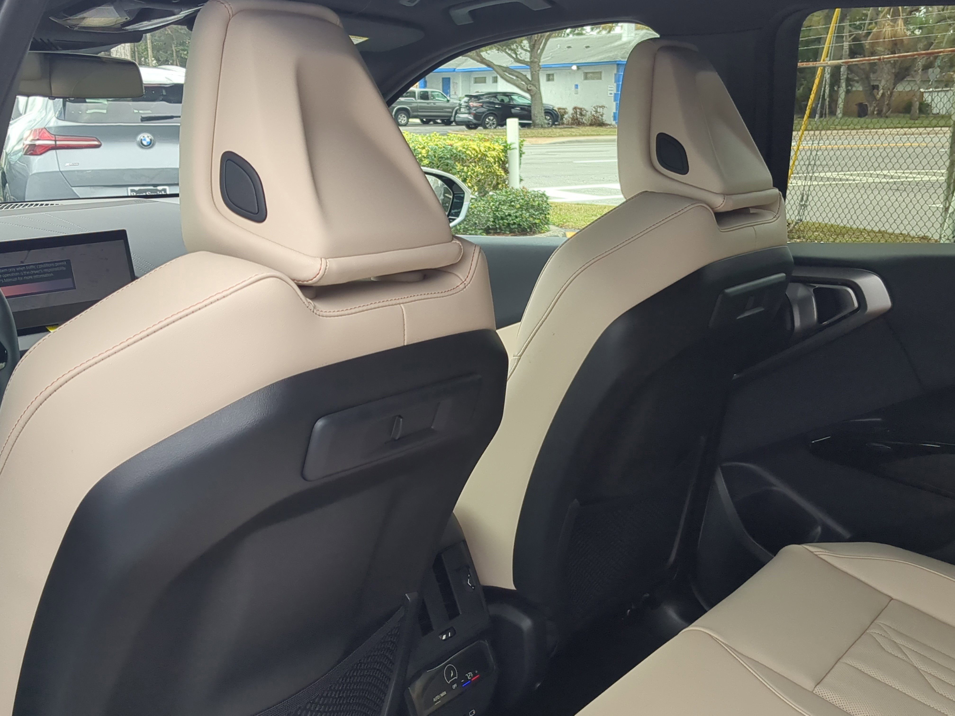 New 2026 BMW X3 xDrive30 w/ Premium Package image 9