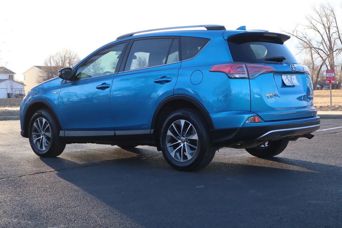 Used 2017 Toyota RAV4 XLE image 7