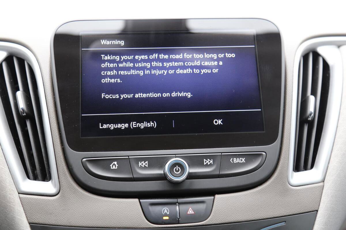 Used 2022 Chevrolet Malibu LT image 11