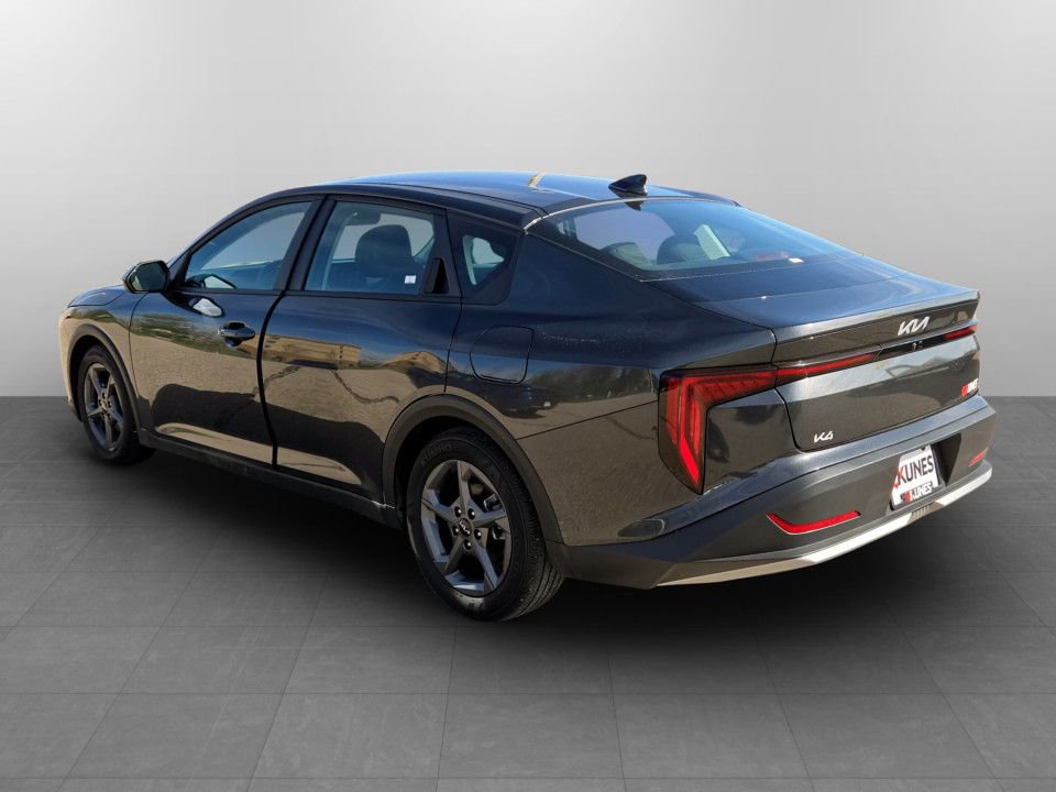 Used 2025 Kia K4 LXS FWD image 8