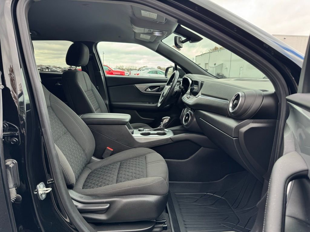 Used 2020 Chevrolet Blazer LT image 11