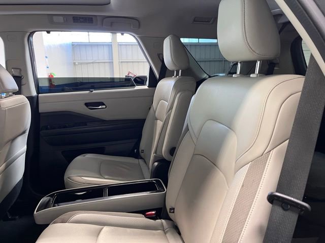 Used 2022 Nissan Pathfinder SL w/ SL Premium Package image 18