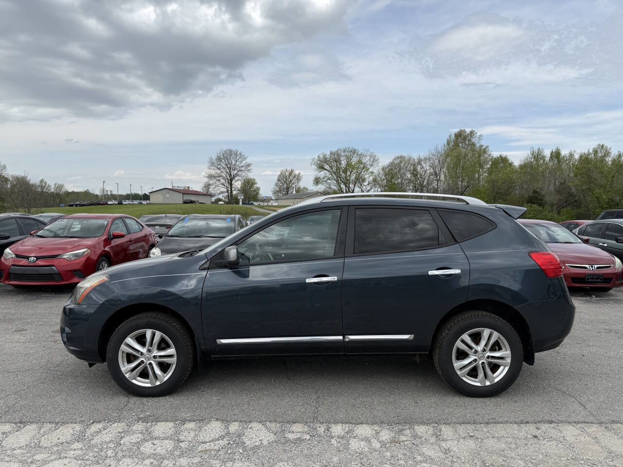 Used 2015 Nissan Rogue S w/ Convenience Package image 3