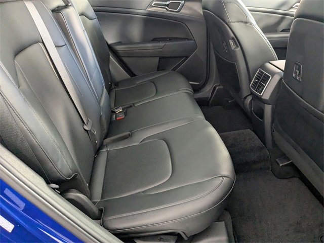 Used 2025 Kia Sportage EX w/ Premium Package image 30