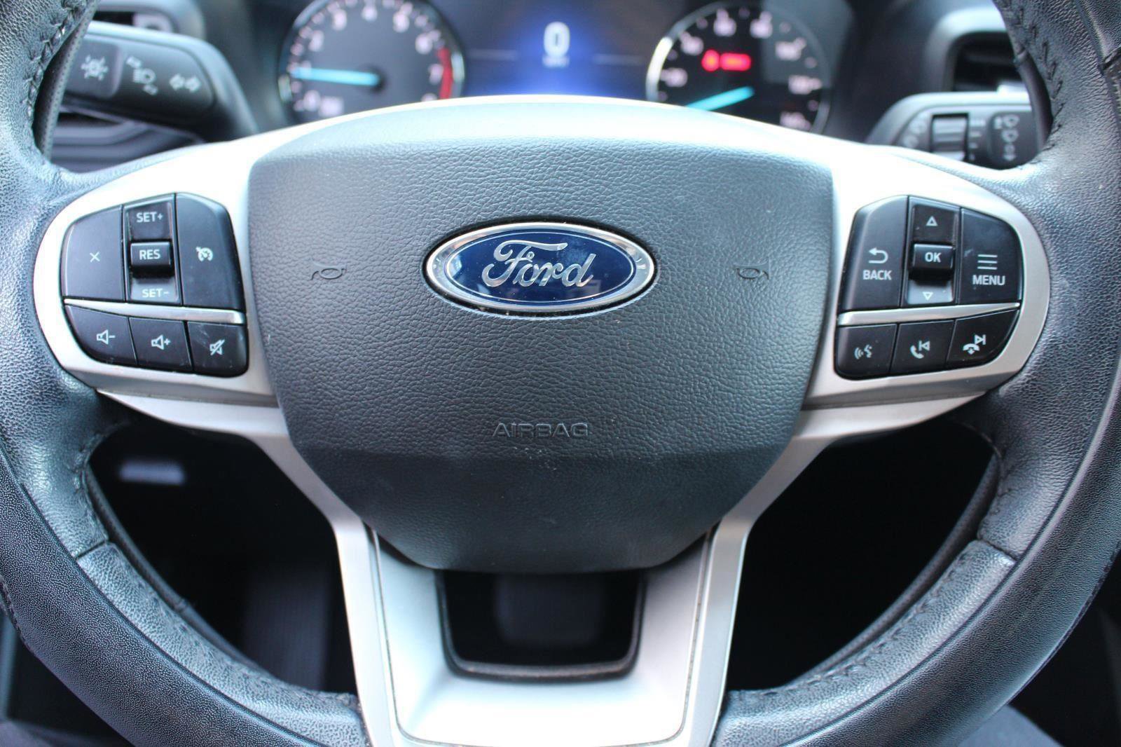 Used 2021 Ford Explorer XLT image 19