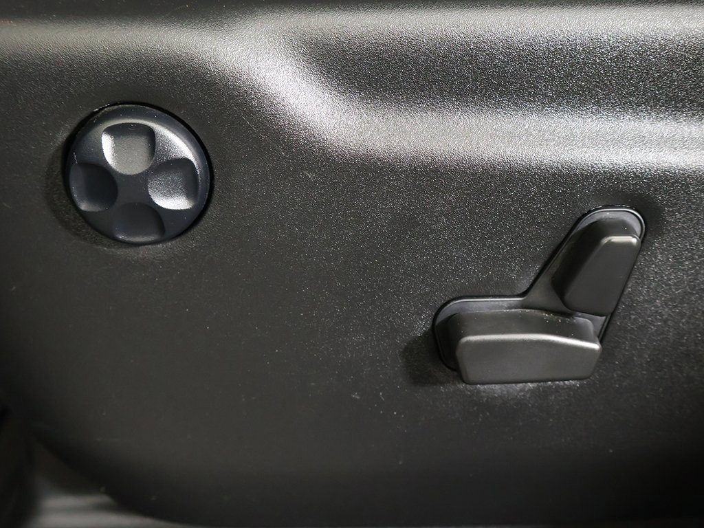 Used 2022 Jeep Grand Cherokee Limited image 33