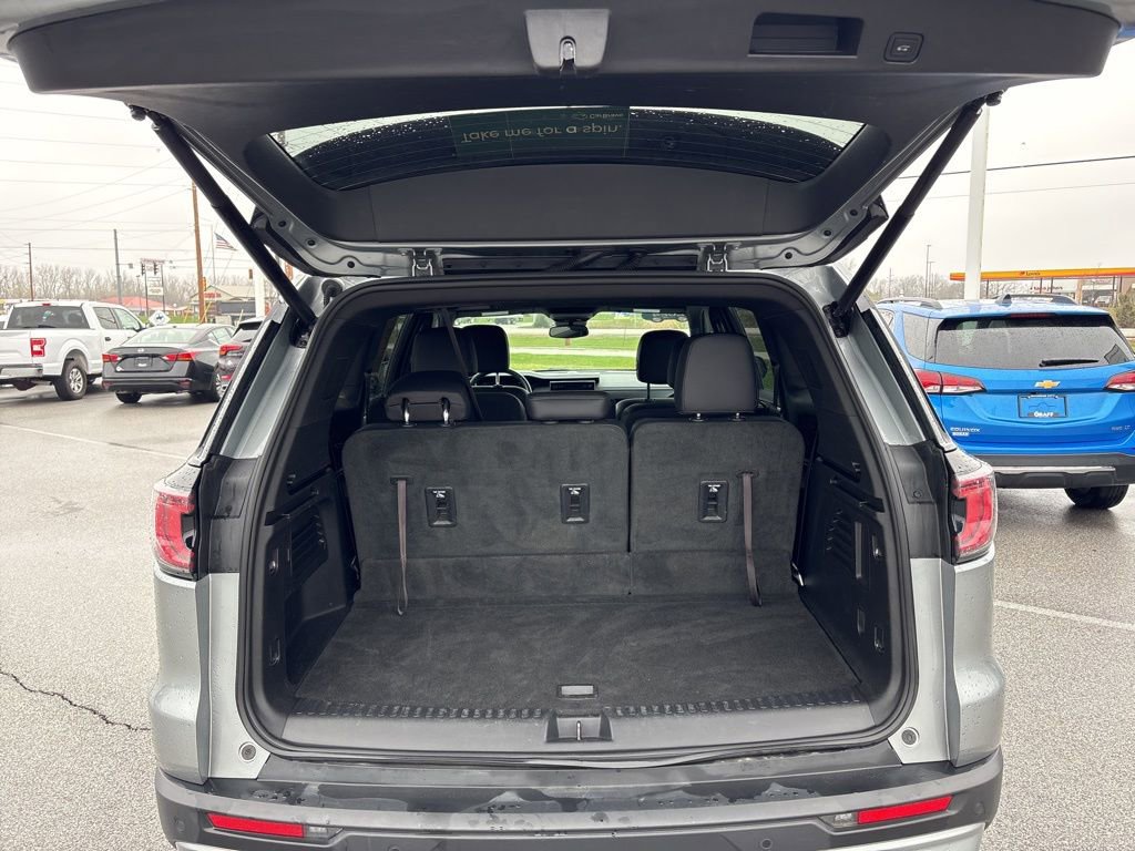 Certified 2024 GMC Acadia Elevation w/ Luxury Package AWD/4WD image 8