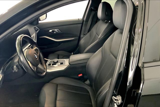 Certified 2023 BMW 330i Sedan w/ M Sport Package RWD image 10