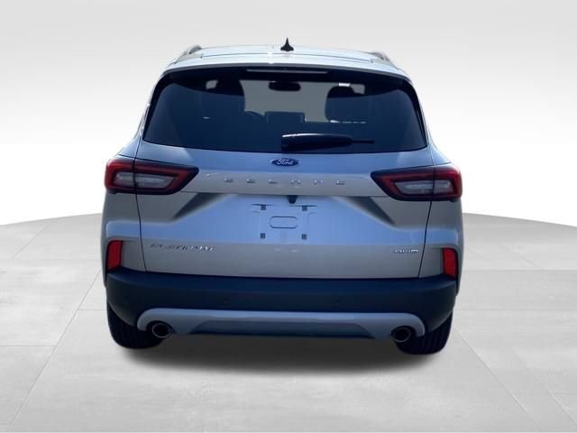 Used 2023 Ford Escape Platinum AWD/4WD image 4