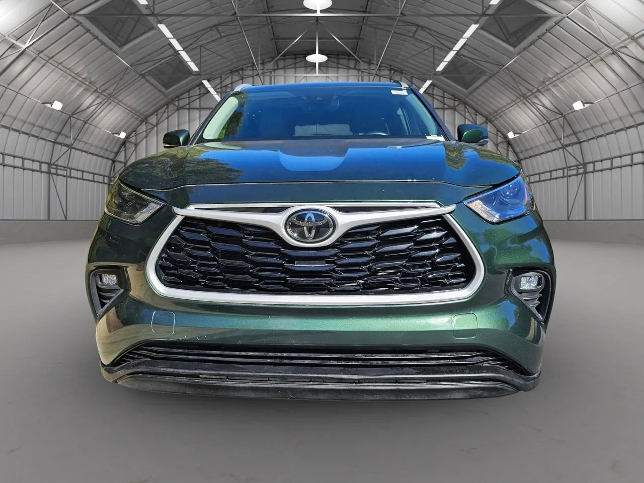 Used 2023 Toyota Highlander XLE image 15