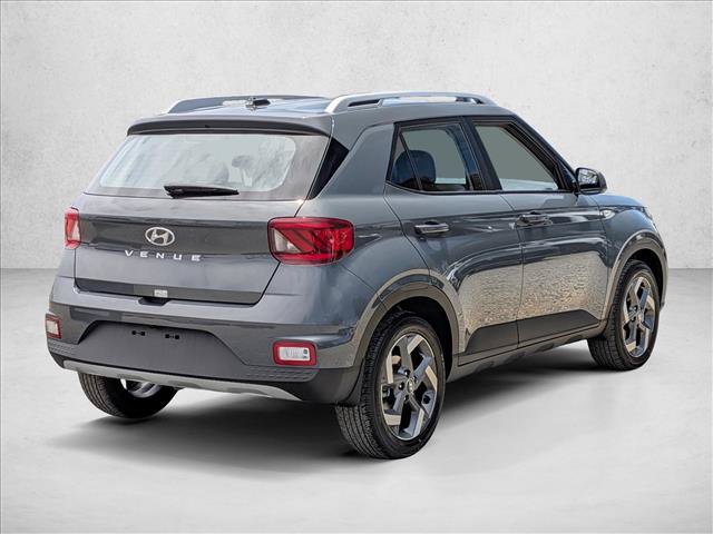 New 2026 Hyundai Venue SEL FWD image 2
