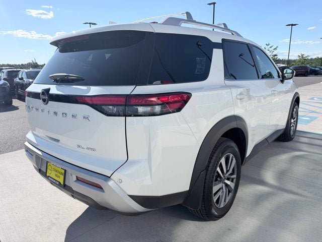 Certified 2022 Nissan Pathfinder SL AWD/4WD image 4