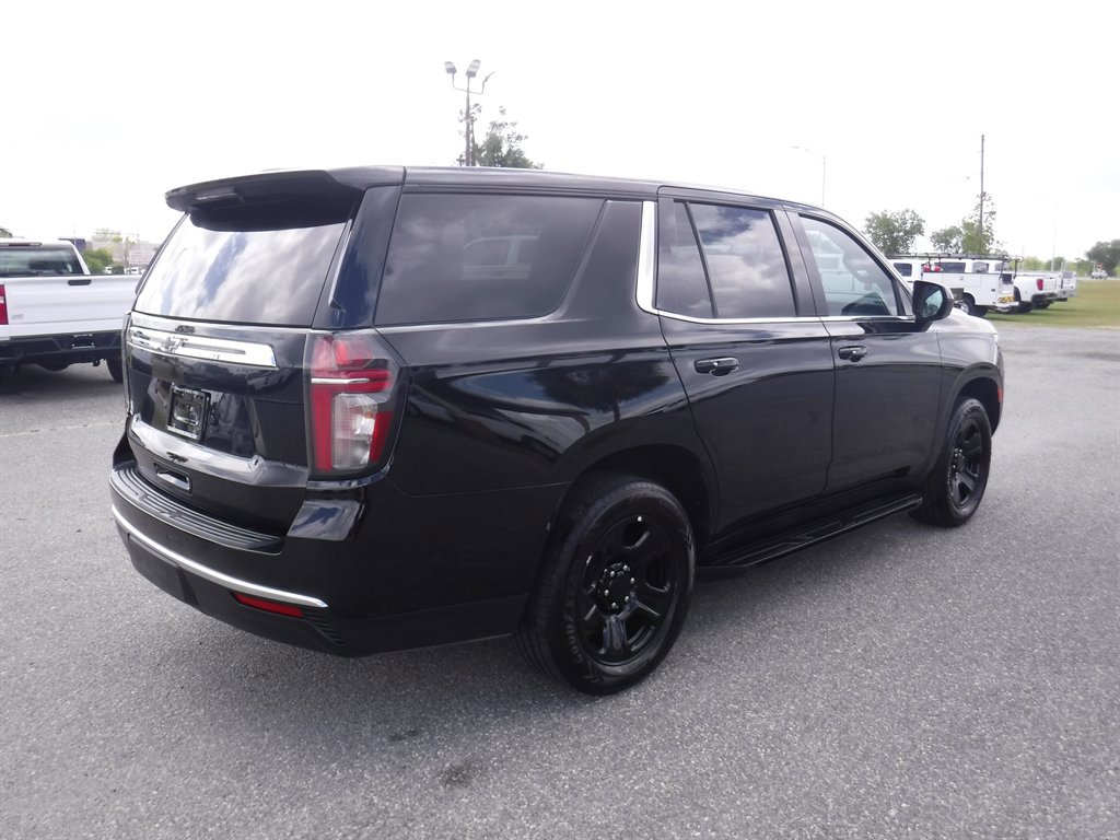 Used 2022 Chevrolet Tahoe LS RWD image 2