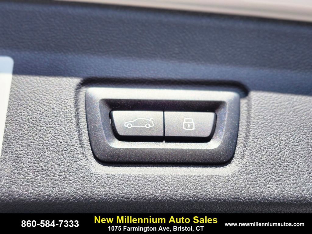 Used 2024 BMW i4 M50 image 32