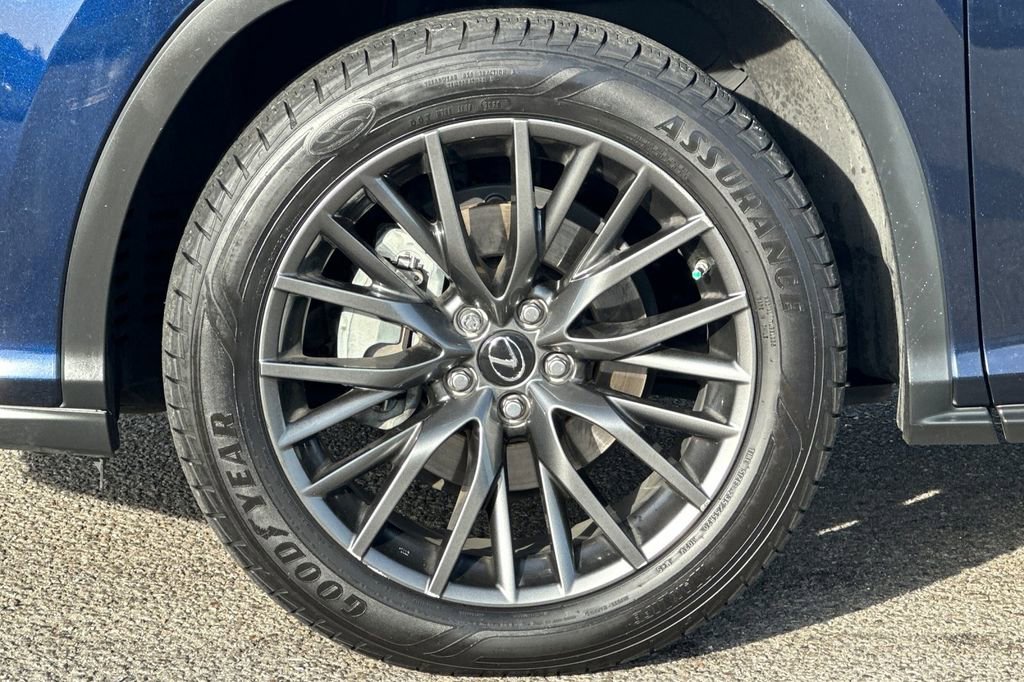 Used 2016 Lexus RX 450h AWD image 32