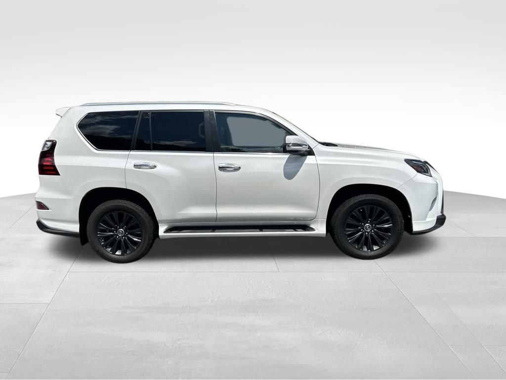 Used 2022 Lexus GX 460 Luxury w/ Sport Design Package AWD/4WD image 6
