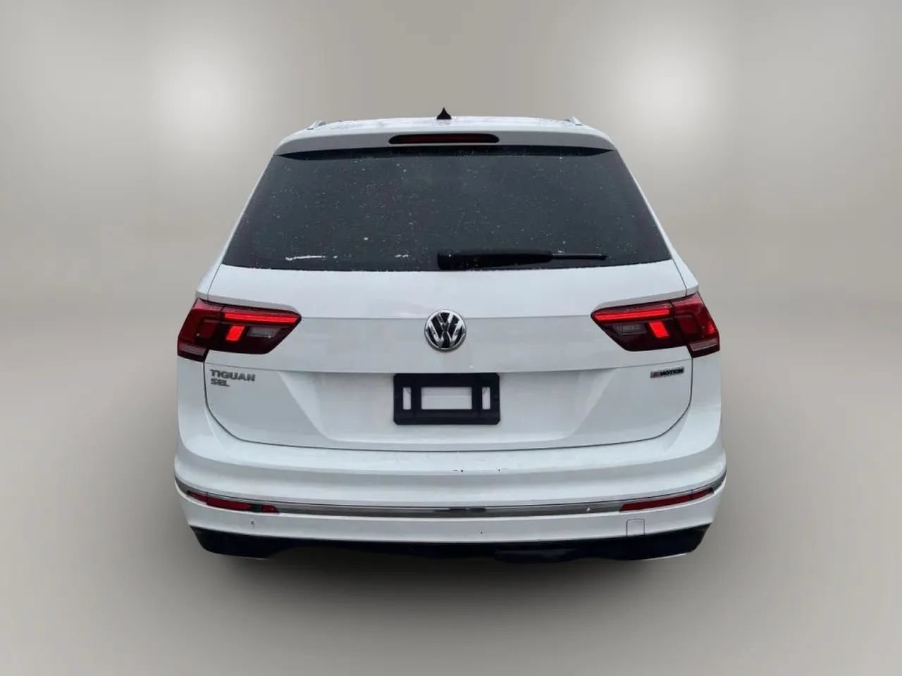 Used 2020 Volkswagen Tiguan SEL Premium R-Line w/ 3rd Row Seat Package AWD/4WD image 6