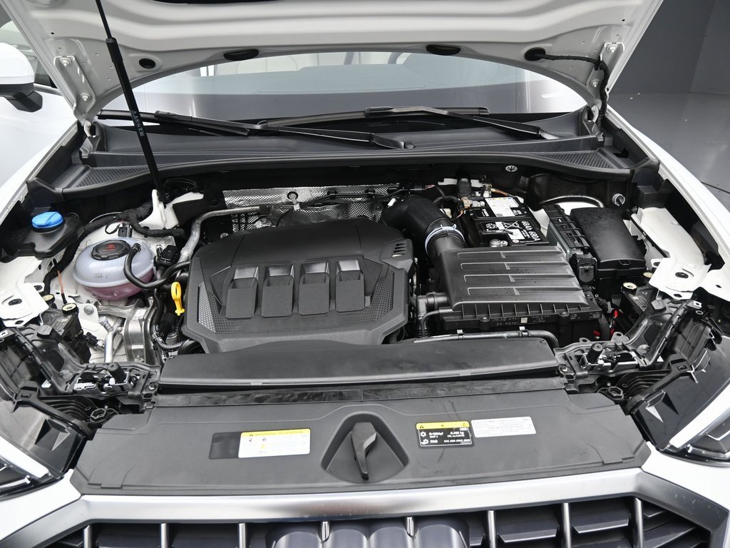 Used 2024 Audi Q3 2.0T Premium w/ Convenience Package image 45