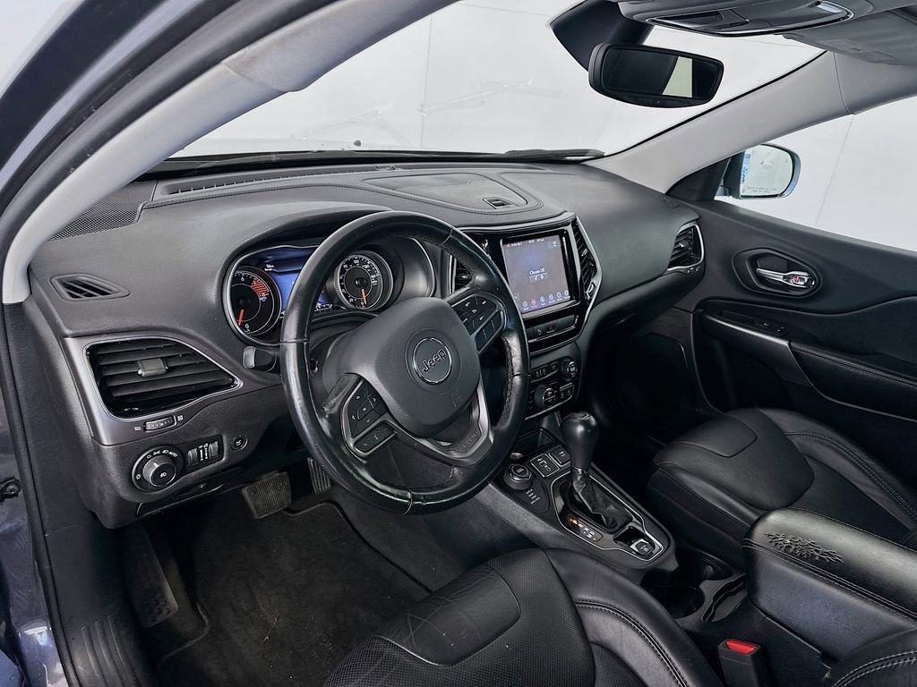 Used 2020 Jeep Cherokee Limited image 9