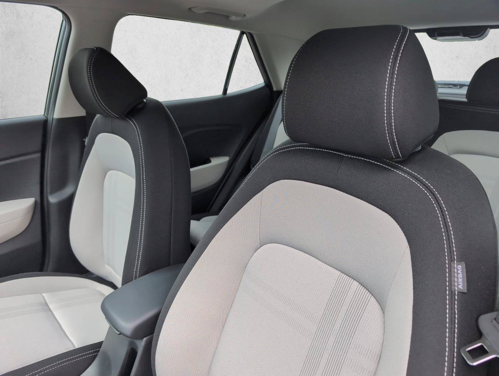 New 2026 Hyundai Venue SEL FWD image 13