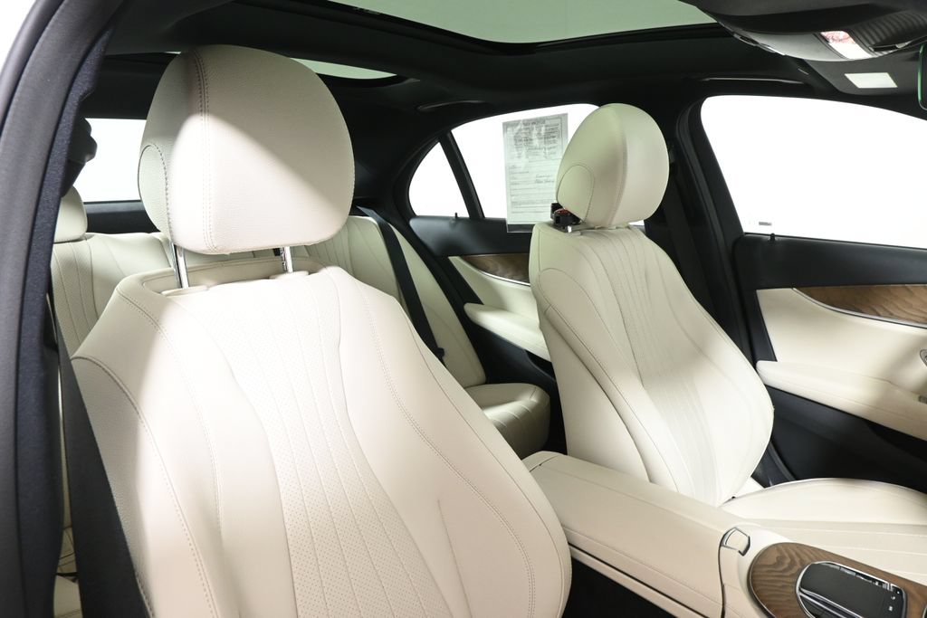 Certified 2022 Mercedes-Benz E 350 4MATIC Sedan image 35