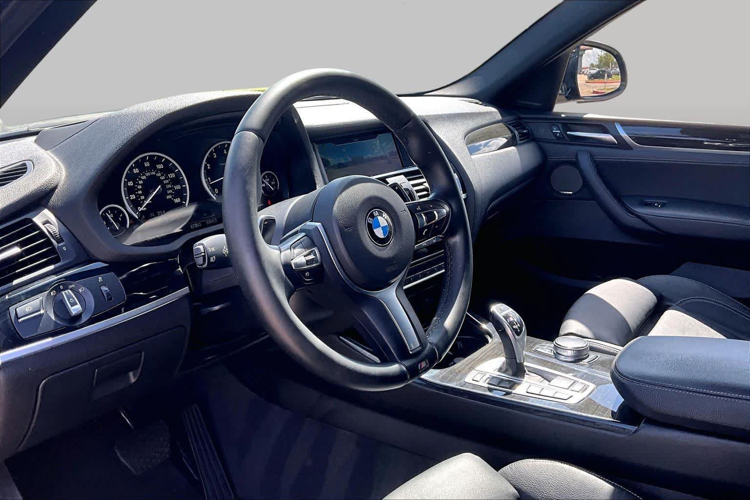 Used 2017 BMW X4 M40i AWD/4WD image 18