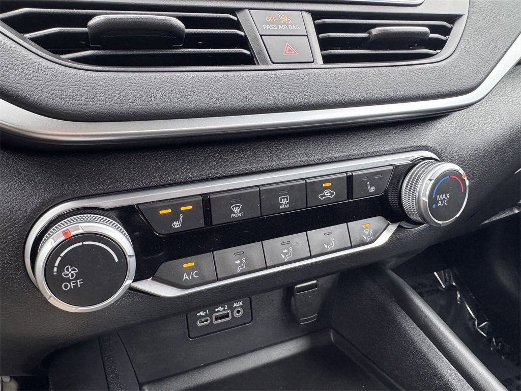 Used 2020 Nissan Altima 2.5 SR w/ Premium Package image 29