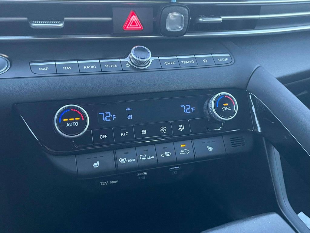 Used 2023 Hyundai Elantra SEL w/ Convenience Package image 28