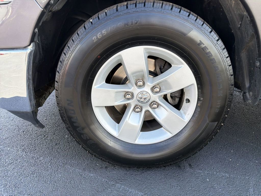 Used 2020 RAM 1500 Classic SLT RWD image 16