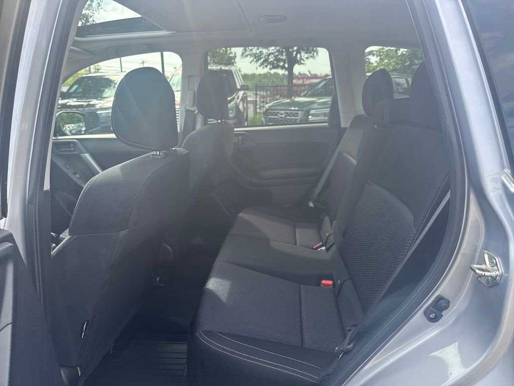 Used 2017 Subaru Forester 2.5i Premium AWD/4WD image 23