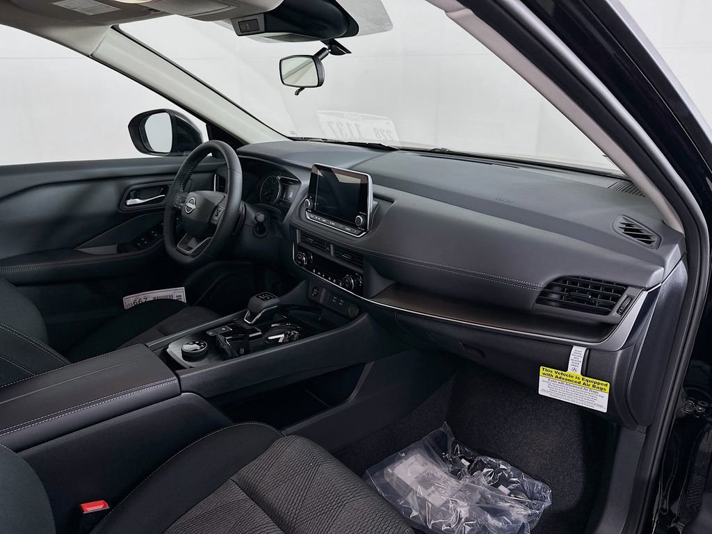 New 2026 Nissan Rogue SV w/ Cold Weather Package AWD/4WD image 35