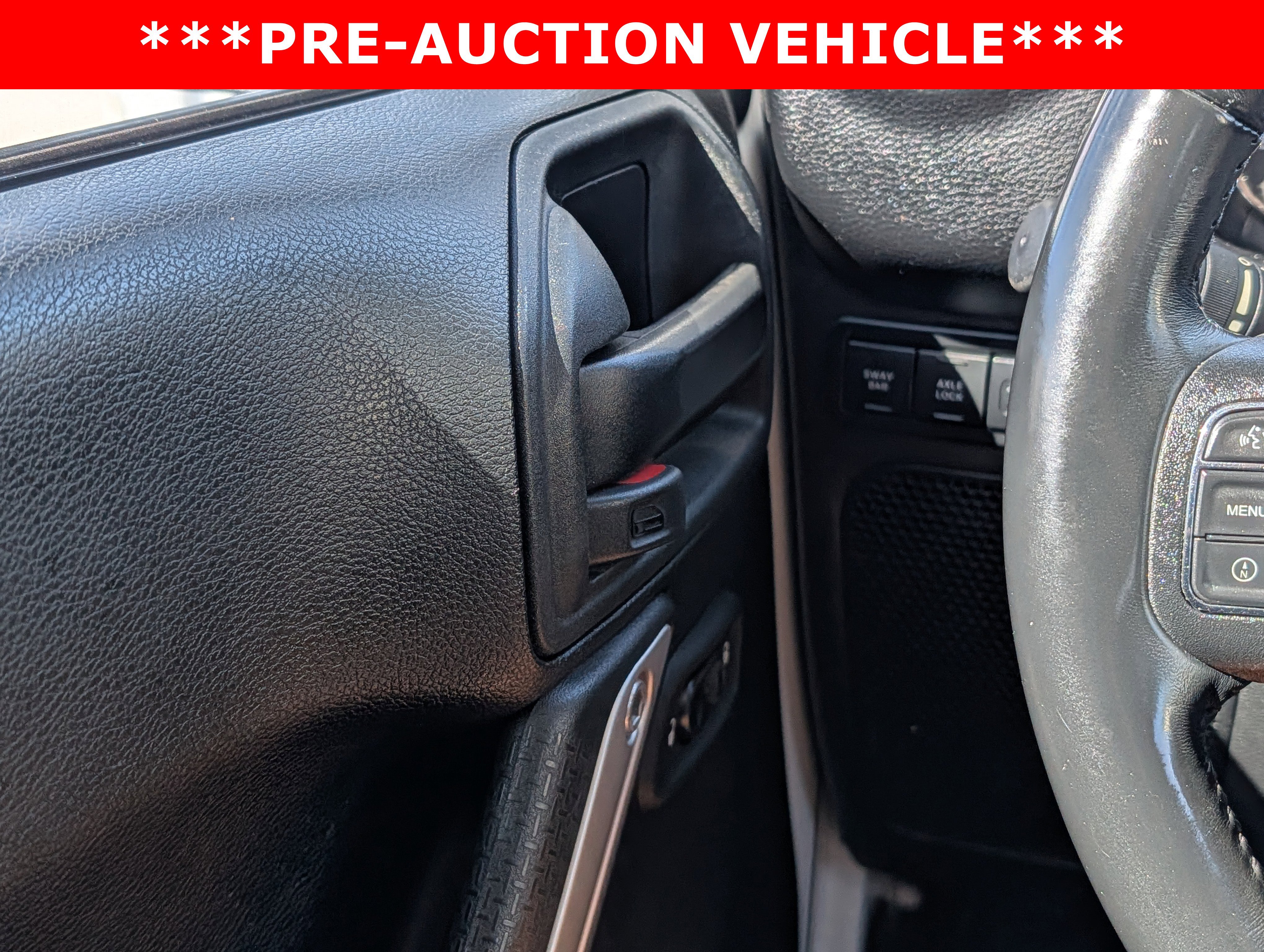 Used 2017 Jeep Wrangler Unlimited Rubicon w/ Connectivity Group image 23