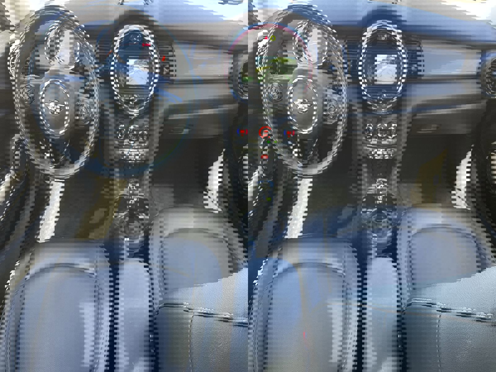 Used 2020 MINI Cooper 2-Door Hardtop image 17