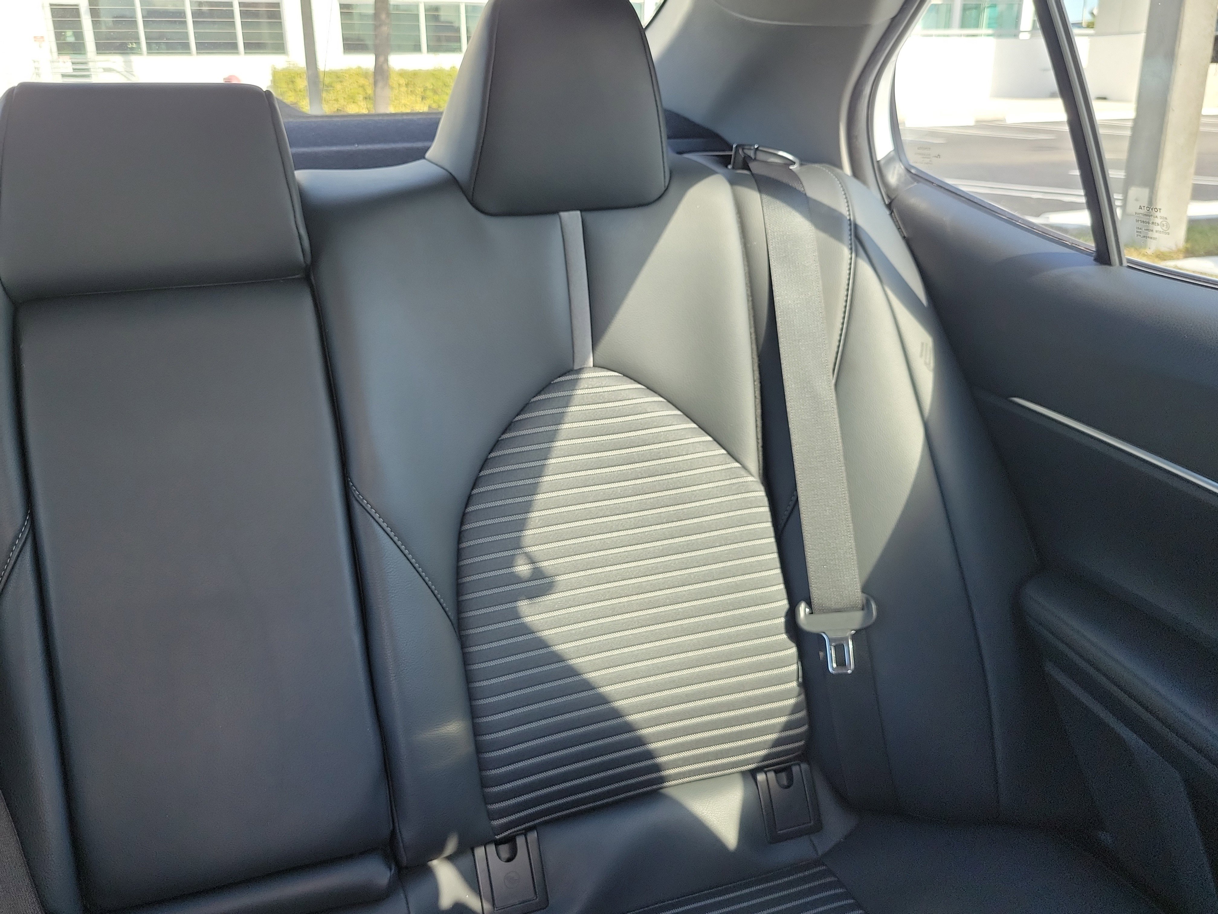 Used 2024 Toyota Camry SE image 23