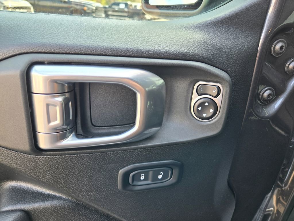 Used 2023 Jeep Gladiator Sport AWD/4WD image 13
